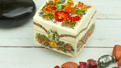 Decorative jewelry painted box!