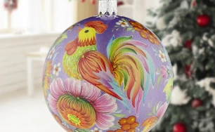 Beautiful Christmas Tree Ball|Hand-Painted 8 cm Ornament|Fast delivery from the warehouse in the USA | Hand-Painted Christmas Tree Ornament