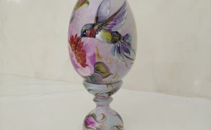 Handmade painted egg "Calibri bird in flowers"| Wooden egg on stand, painted with beautiful flowers| Ukrainian painted egg| Made in Ukraine