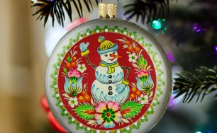 Bright and Colorful Holiday Tree Ornaments - Exclusive Hand-Painted Medallions|Hahd-painted Christmas tree toy