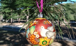 Festive 3.15 in Christmas Ornament | Beautiful Hand-Painted Petrykivka Design